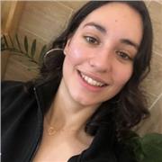 Profesora de alemán e inglés para niños de primaria. Apasionada por el idioma e Ilusionada por poder trabajar con los más pequeños.